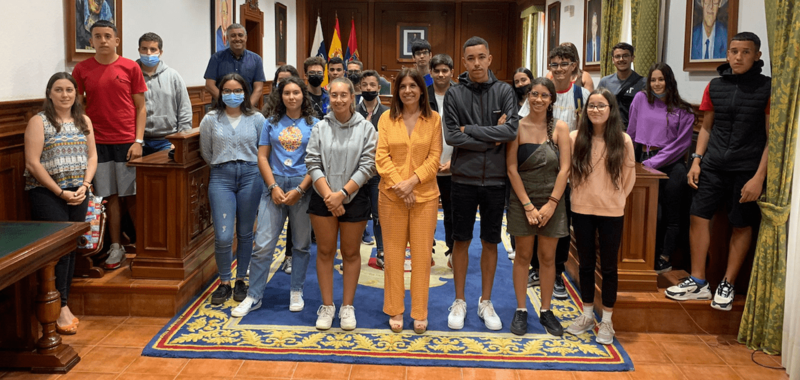 A través de esta iniciativa, la Concejalía de Participación Ciudadana pretende generar el interés en la juventud por la administración pública y promover el conocimiento de los órganos políticos del Ayuntamiento / TA